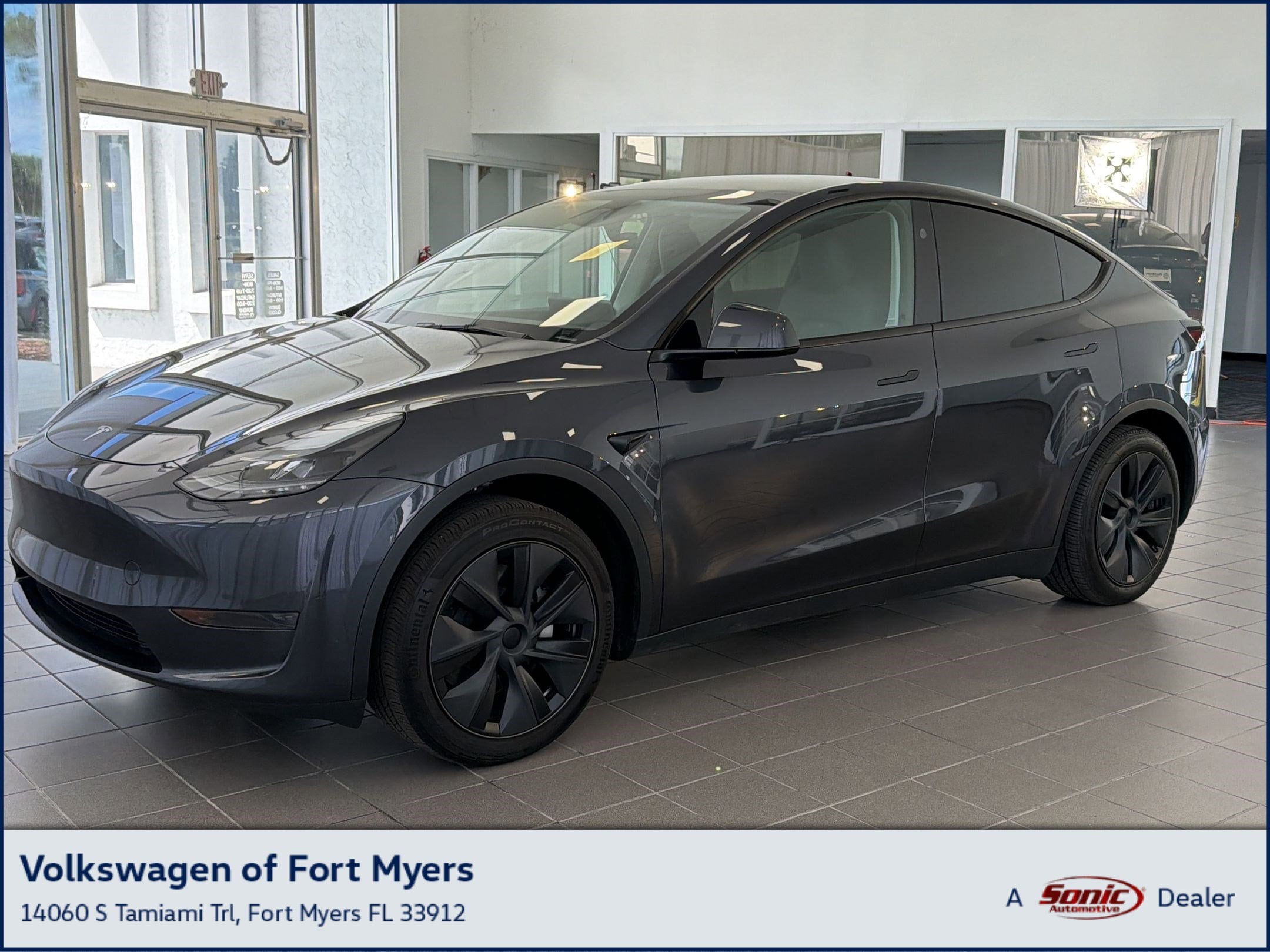2024 Tesla Model Y Long Range Rear Wheel Drive's photo