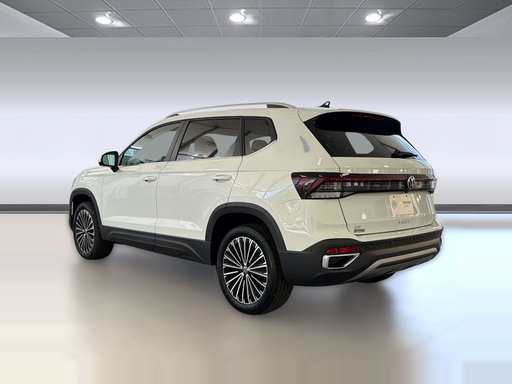 New 2026 Volkswagen Taos 1.5T SE SUV