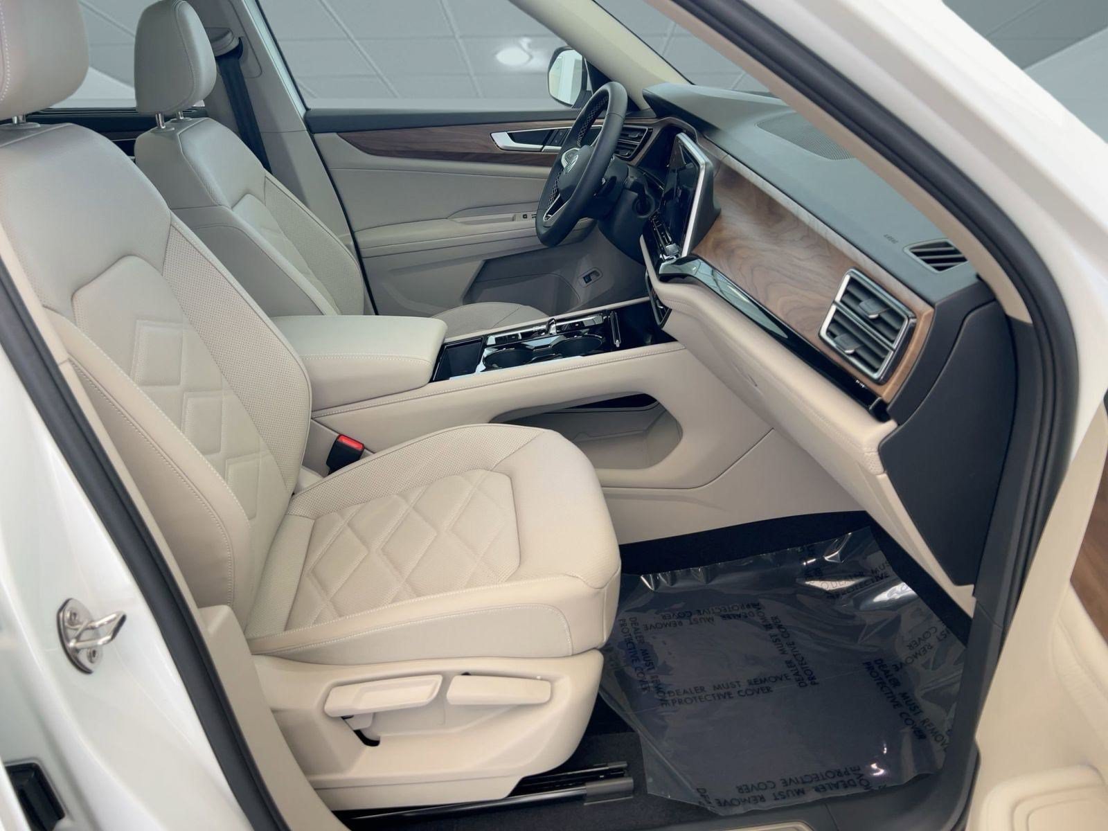 2026 Volkswagen Atlas SE w/Tech - Photo 31
