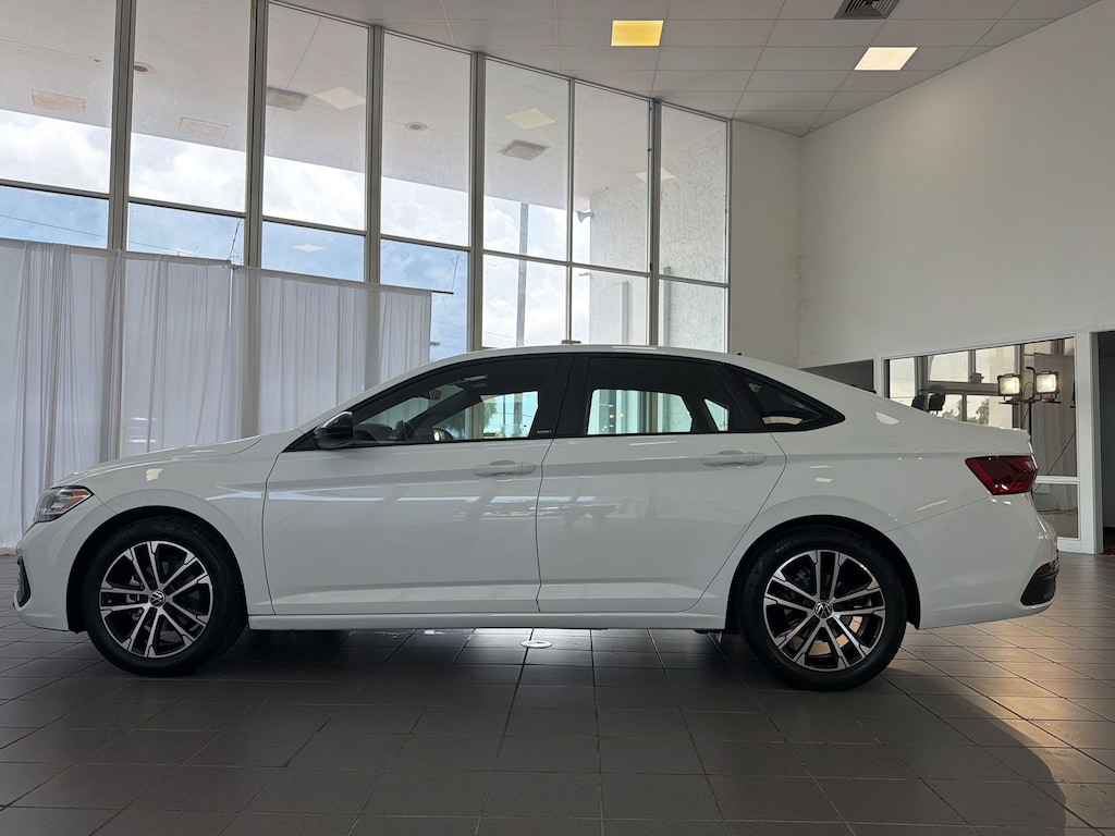 Certified 2024 Volkswagen Jetta Sport Sport Auto