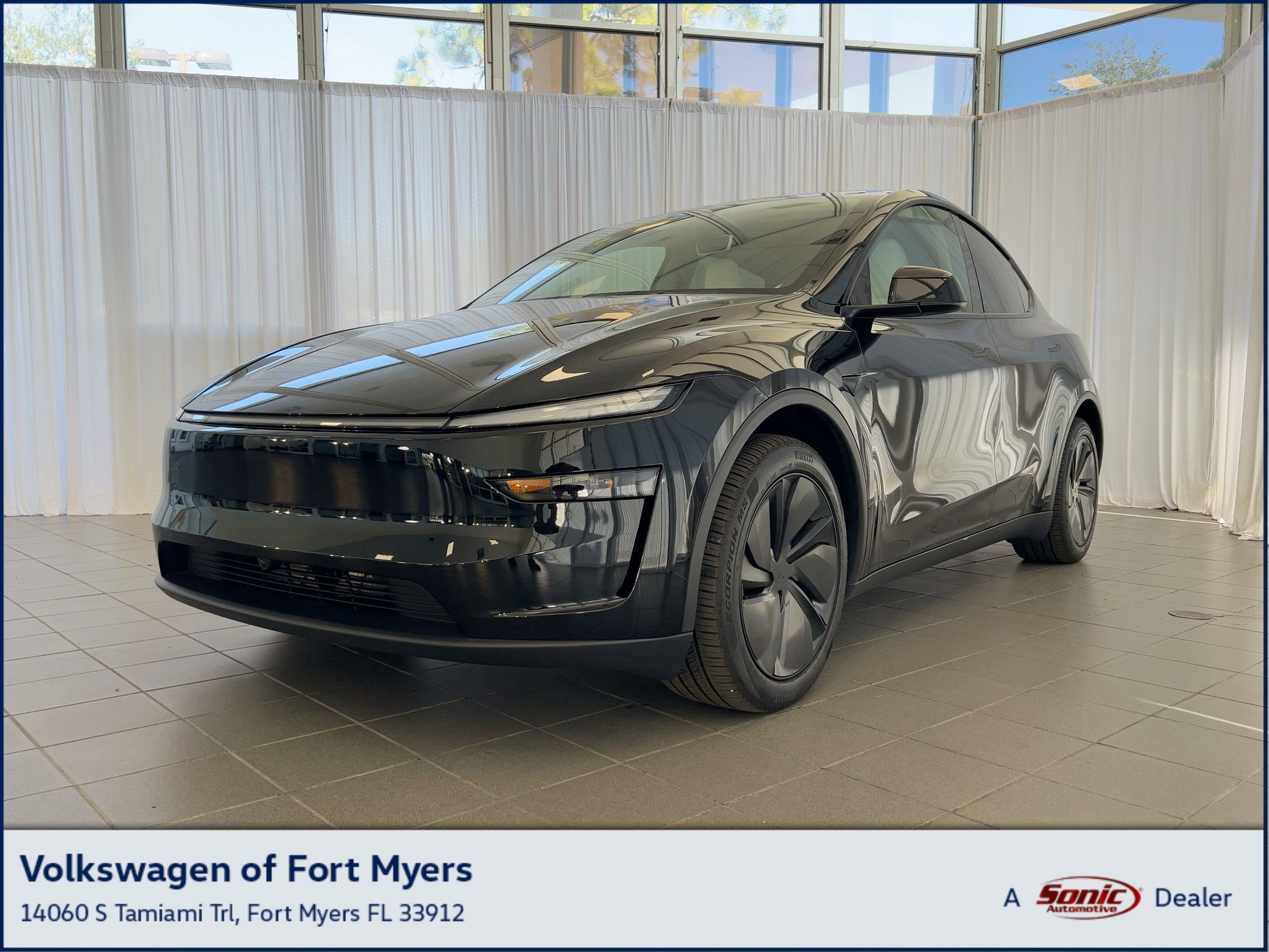 2026 Tesla Model Y Premium's photo