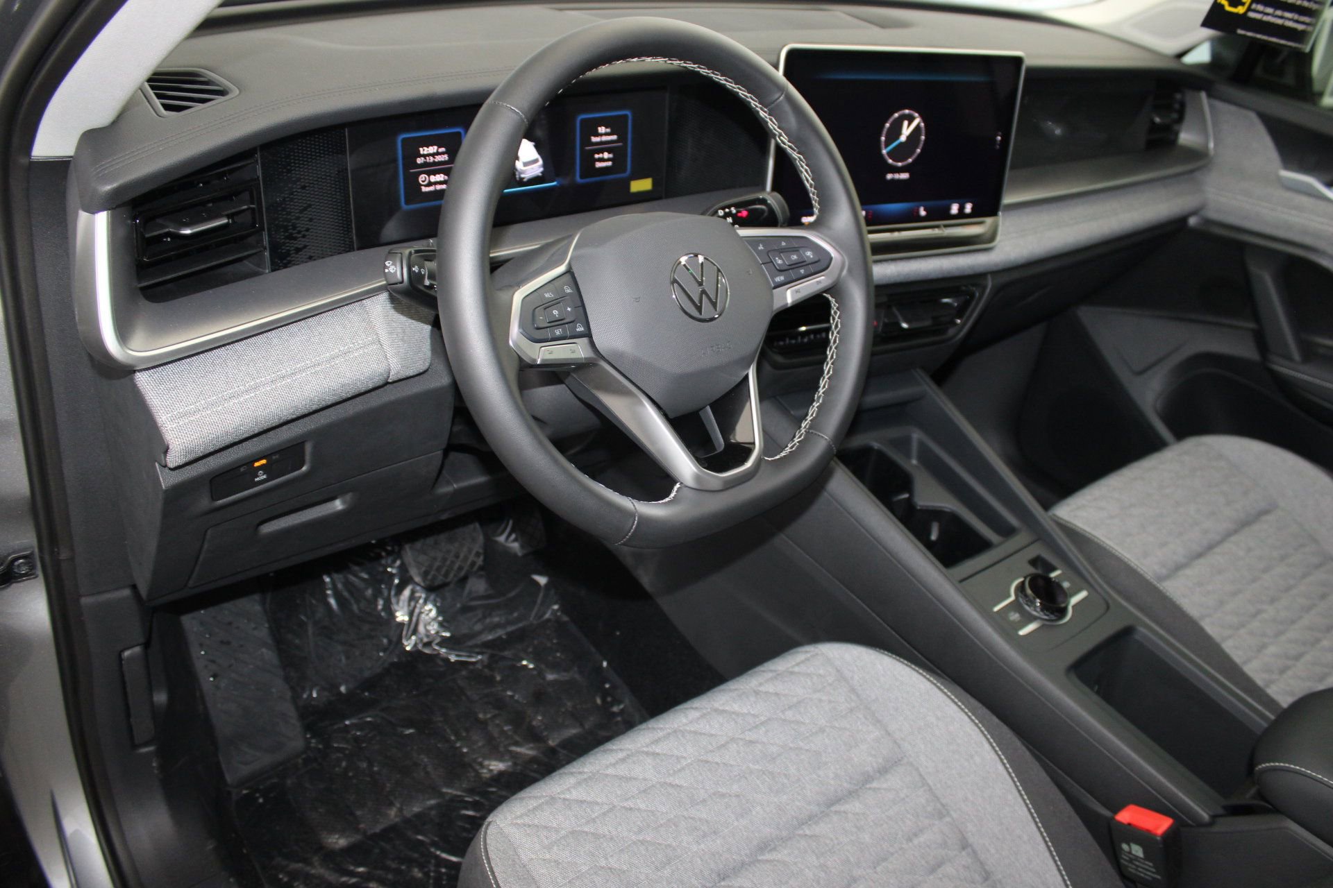 2025 Volkswagen Tiguan S photo 4