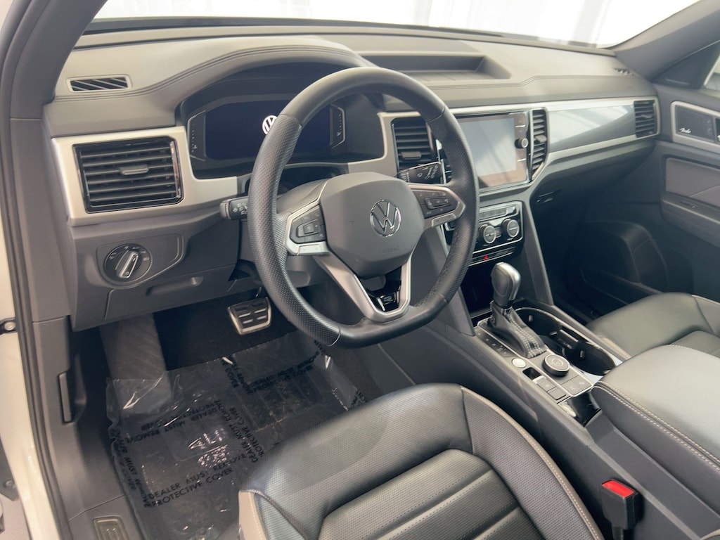 Used 2023 Volkswagen Atlas Cross Sport 3.6L V6 SEL Premium R-Line 3.6L V6 SEL Premium R-Line 4MOTION