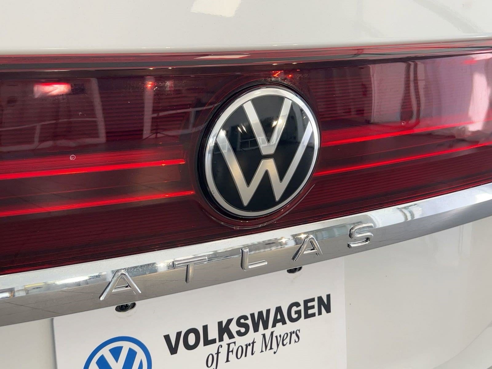 2026 Volkswagen Atlas SE w/Tech - Photo 36