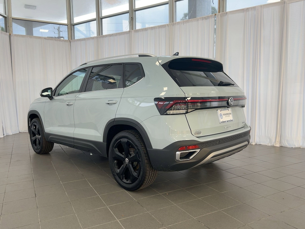 New 2026 Volkswagen Taos 1.5T SEL SUV