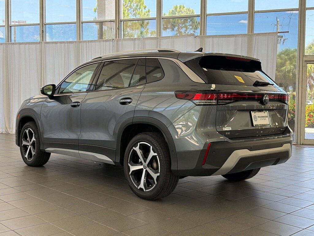New 2026 Volkswagen Tiguan SE SUV