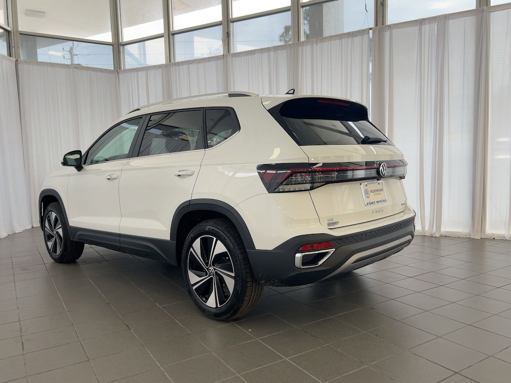 New 2026 Volkswagen Taos 1.5T SE SUV