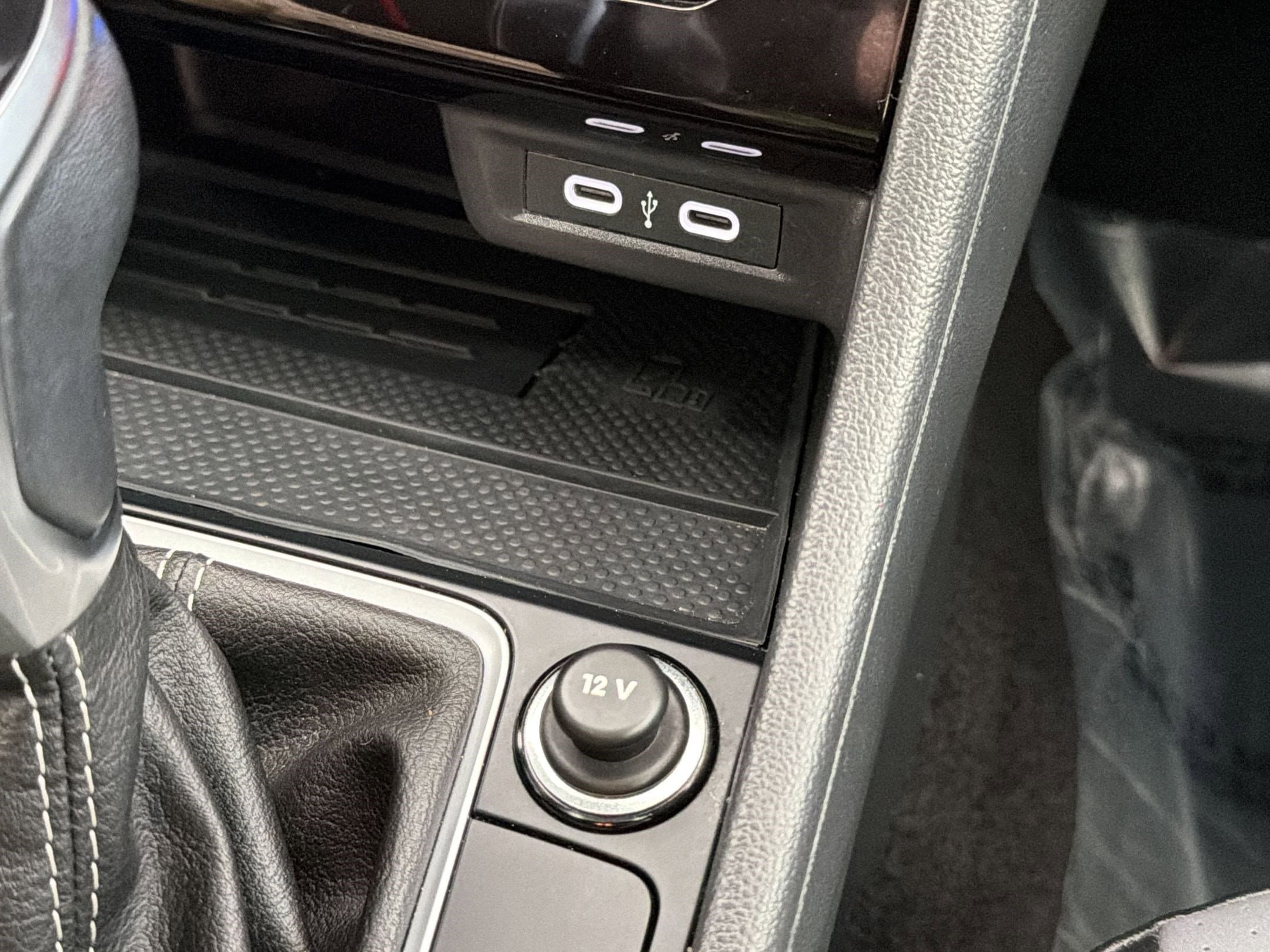 2025 Volkswagen Jetta SE - Photo 31