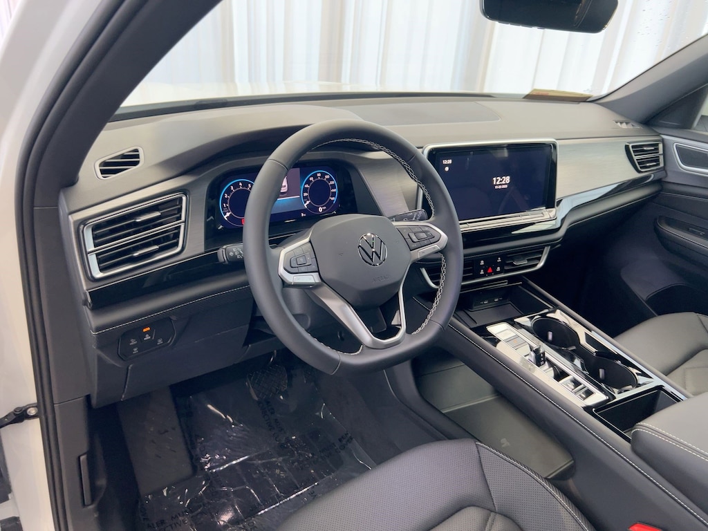 New 2026 Volkswagen Atlas Cross Sport 2.0T SE w/Technology SUV