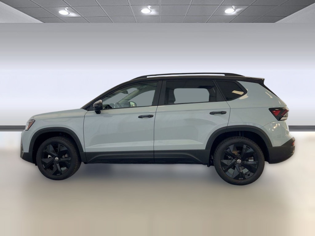 New 2026 Volkswagen Taos 1.5T SE Black SUV