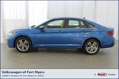 Used 2022 Volkswagen Jetta SE SE Auto in Fort Myers