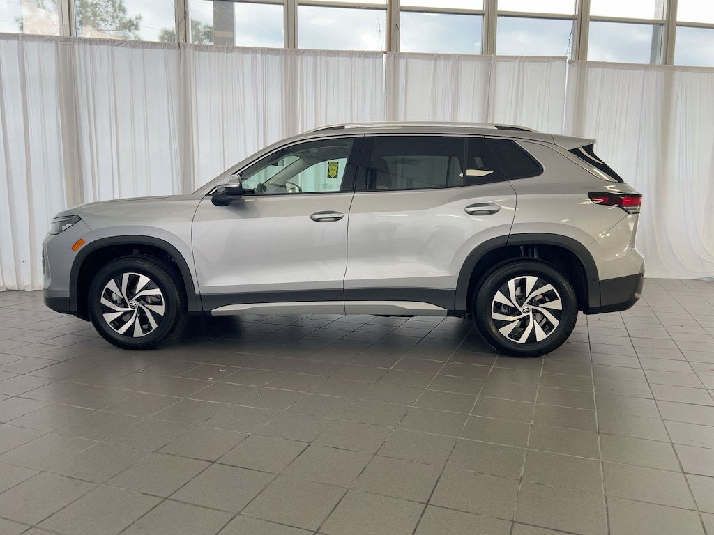 New 2026 Volkswagen Tiguan S 2.0T S 4MOTION