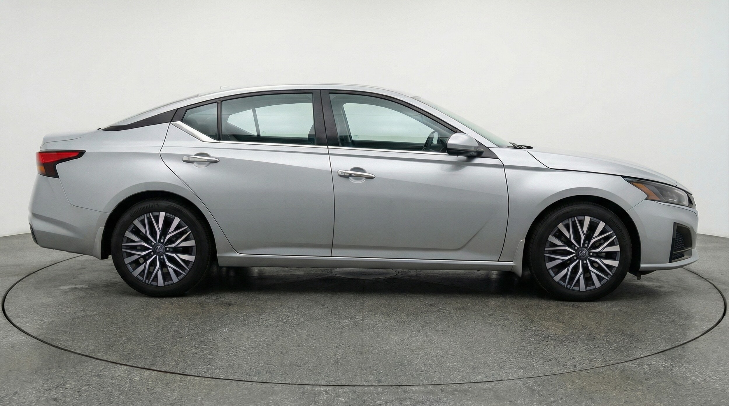 Thumbnail: 2025 Nissan Altima - 8