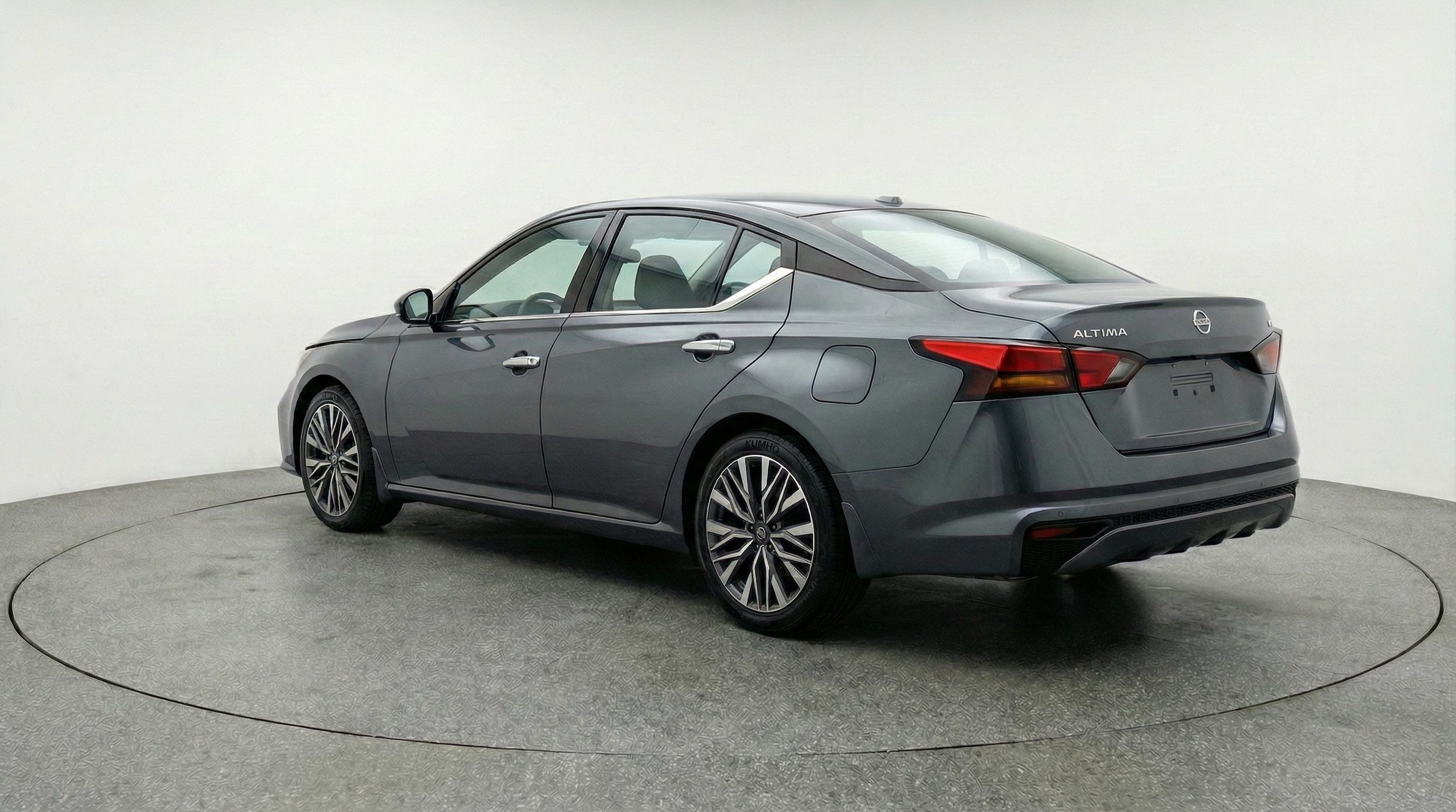 Thumbnail: 2025 Nissan Altima - 5