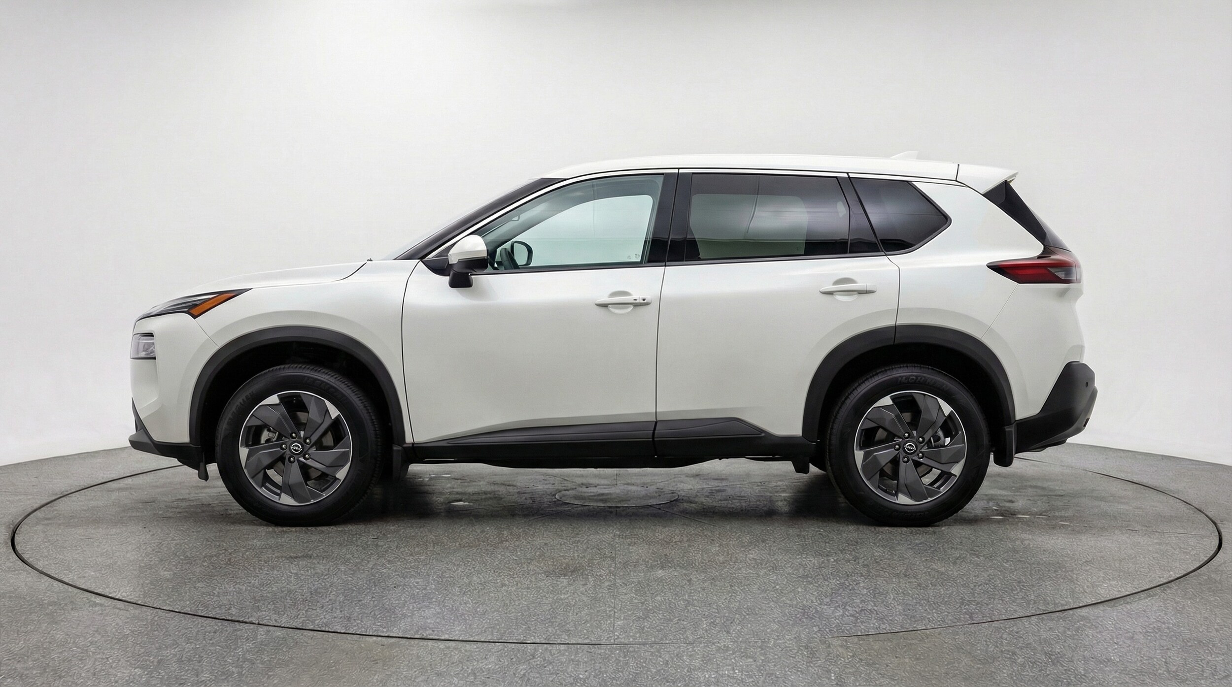 Thumbnail: 2025 Nissan Rogue - 4