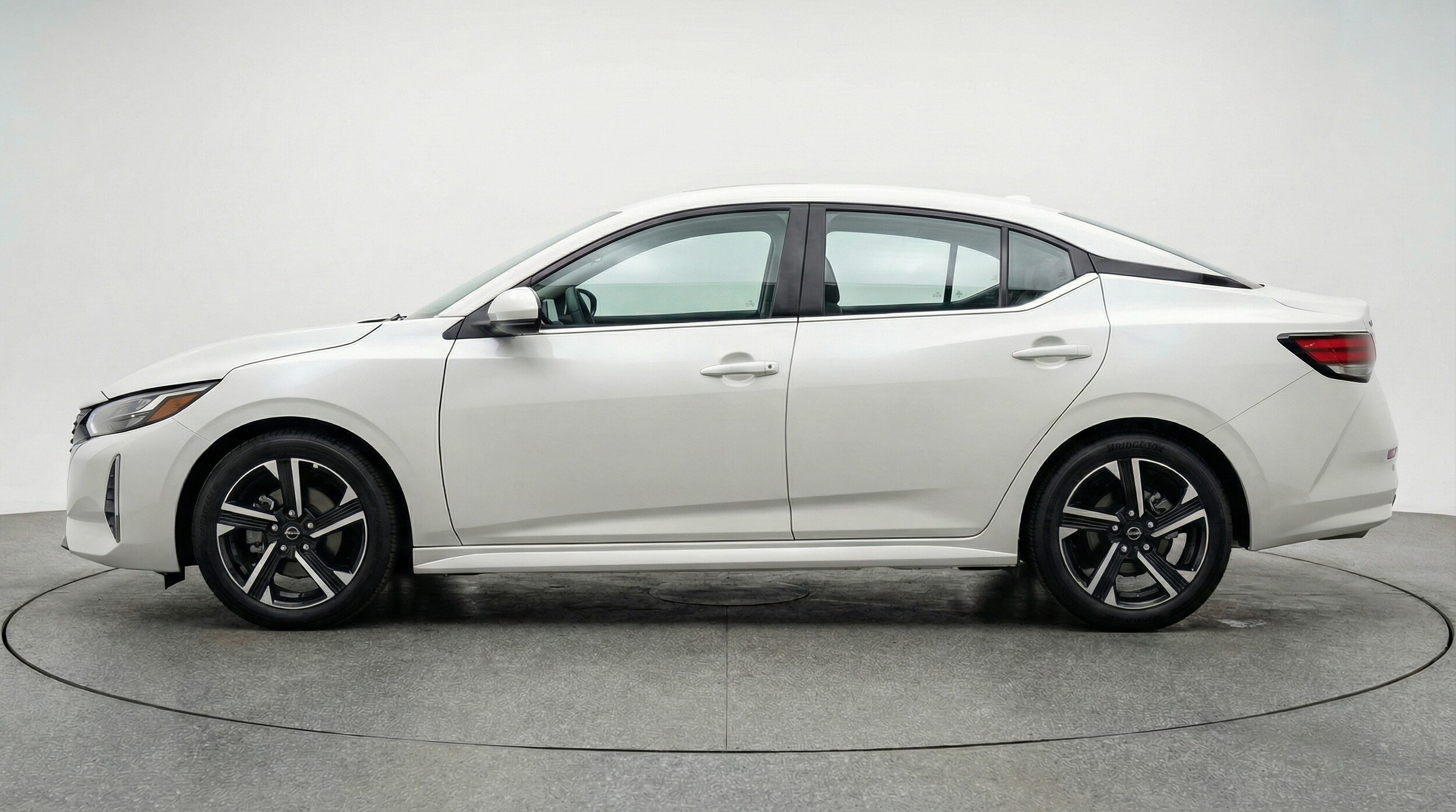 Thumbnail: 2025 Nissan Sentra - 4