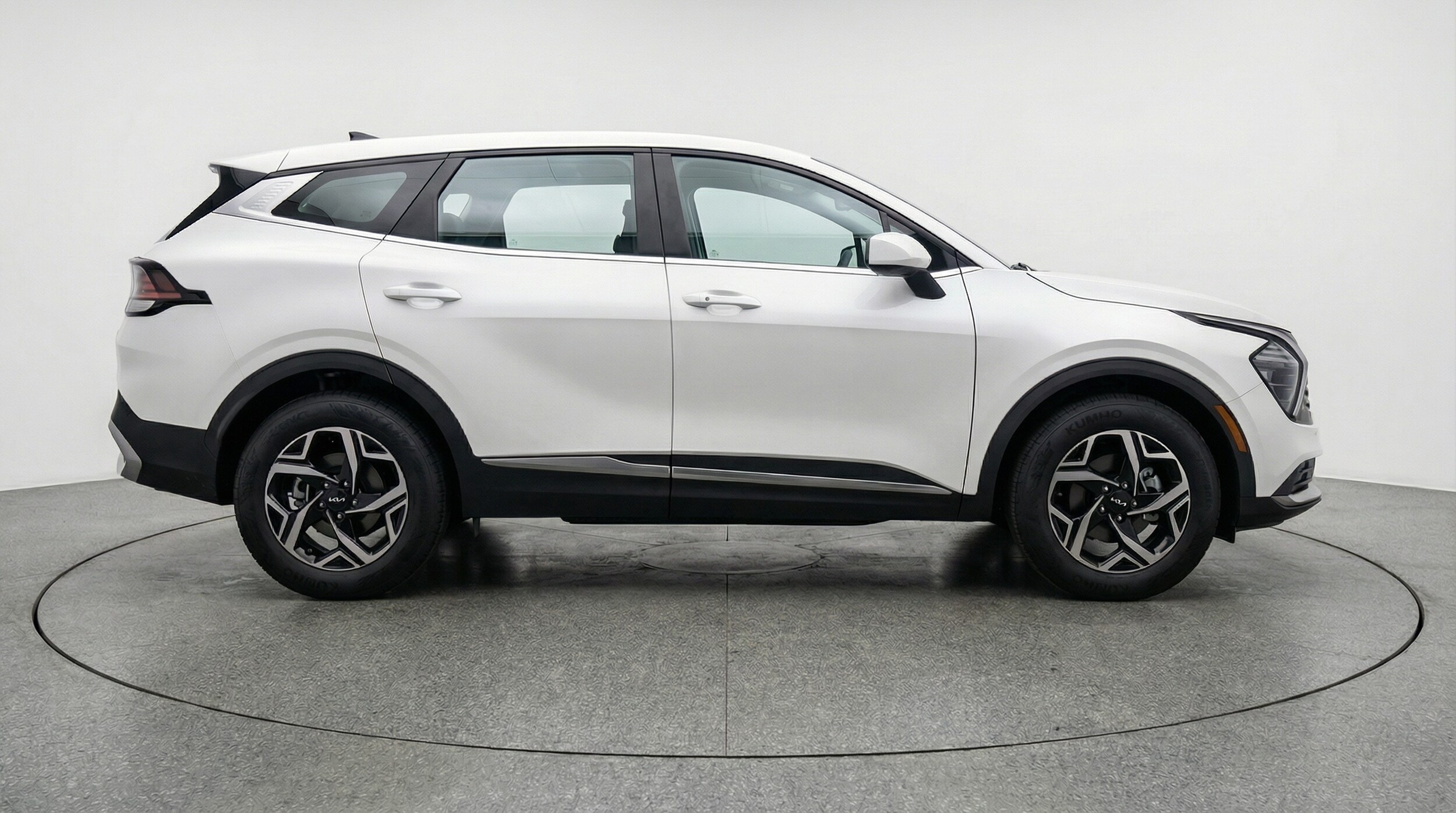 Thumbnail: 2025 Kia Sportage - 8