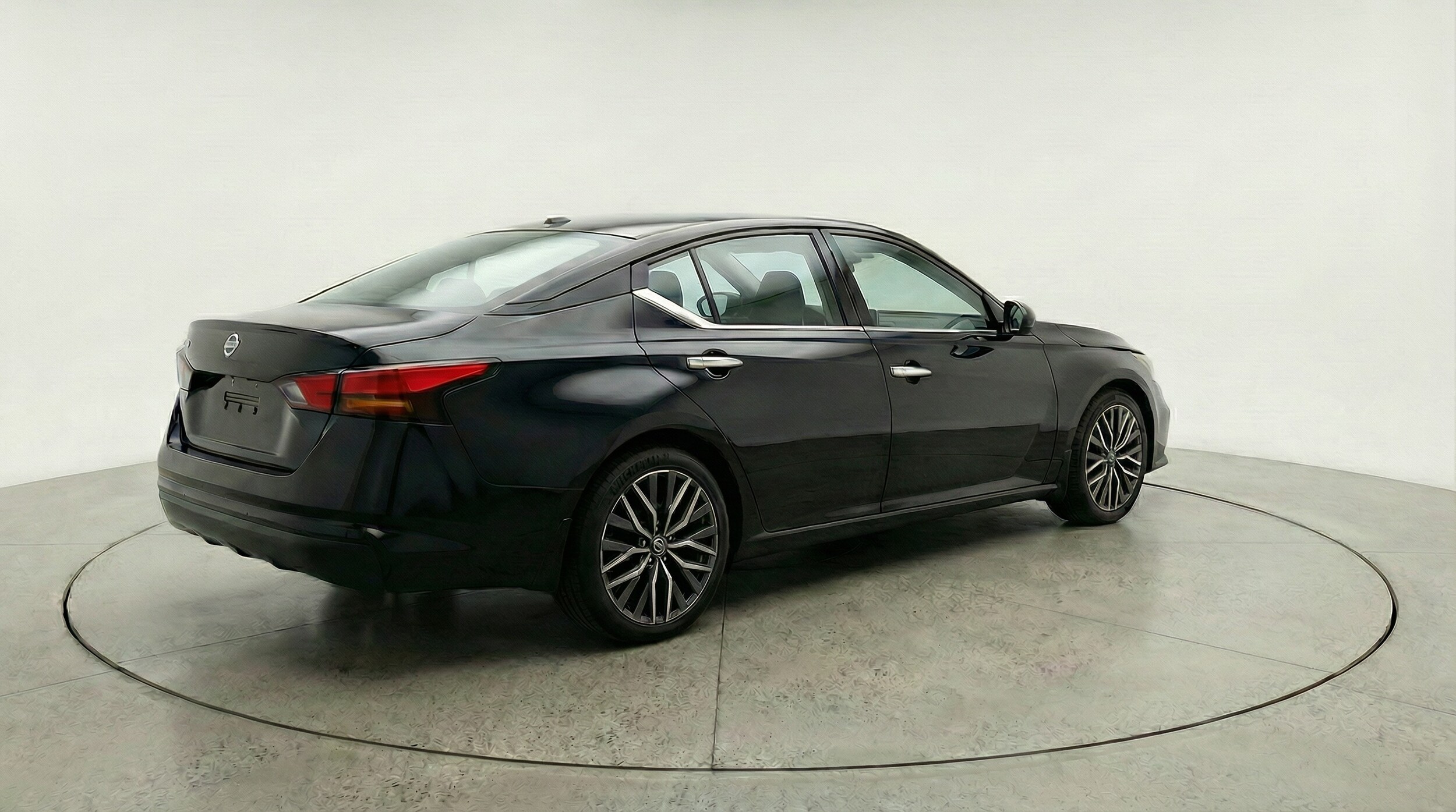 Thumbnail: 2025 Nissan Altima - 7