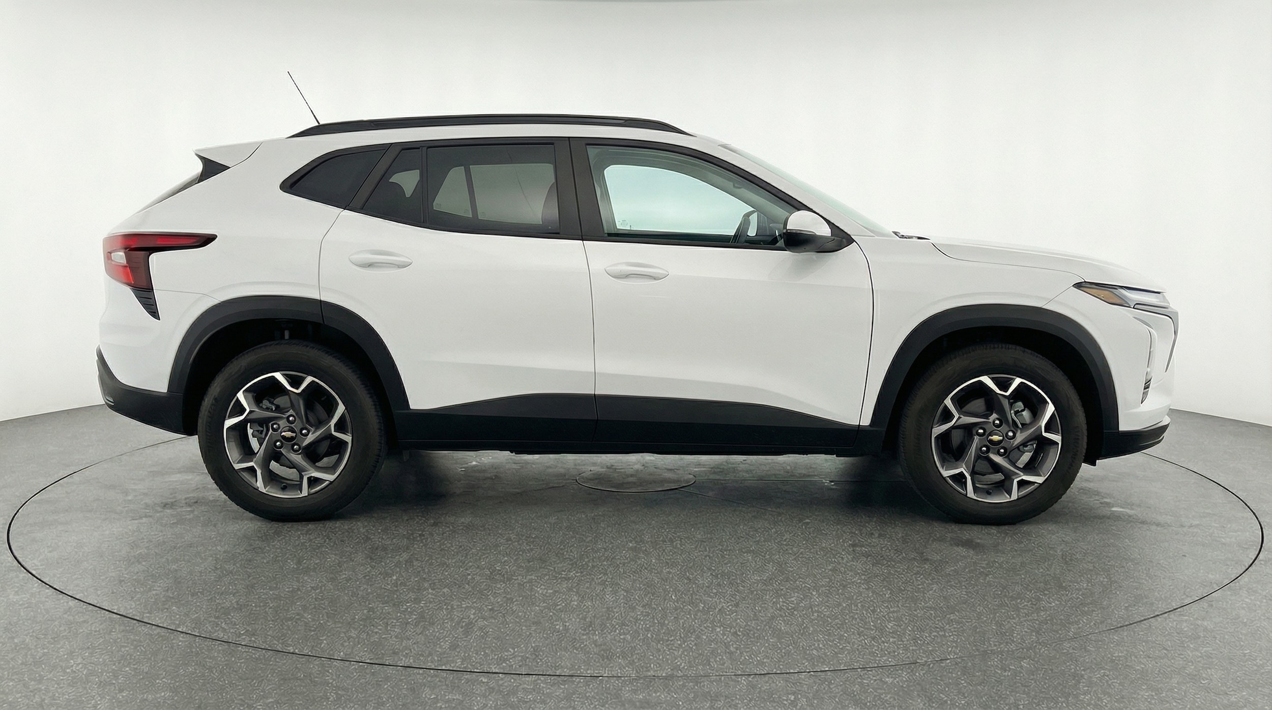Thumbnail: 2025 Chevrolet Trax - 8