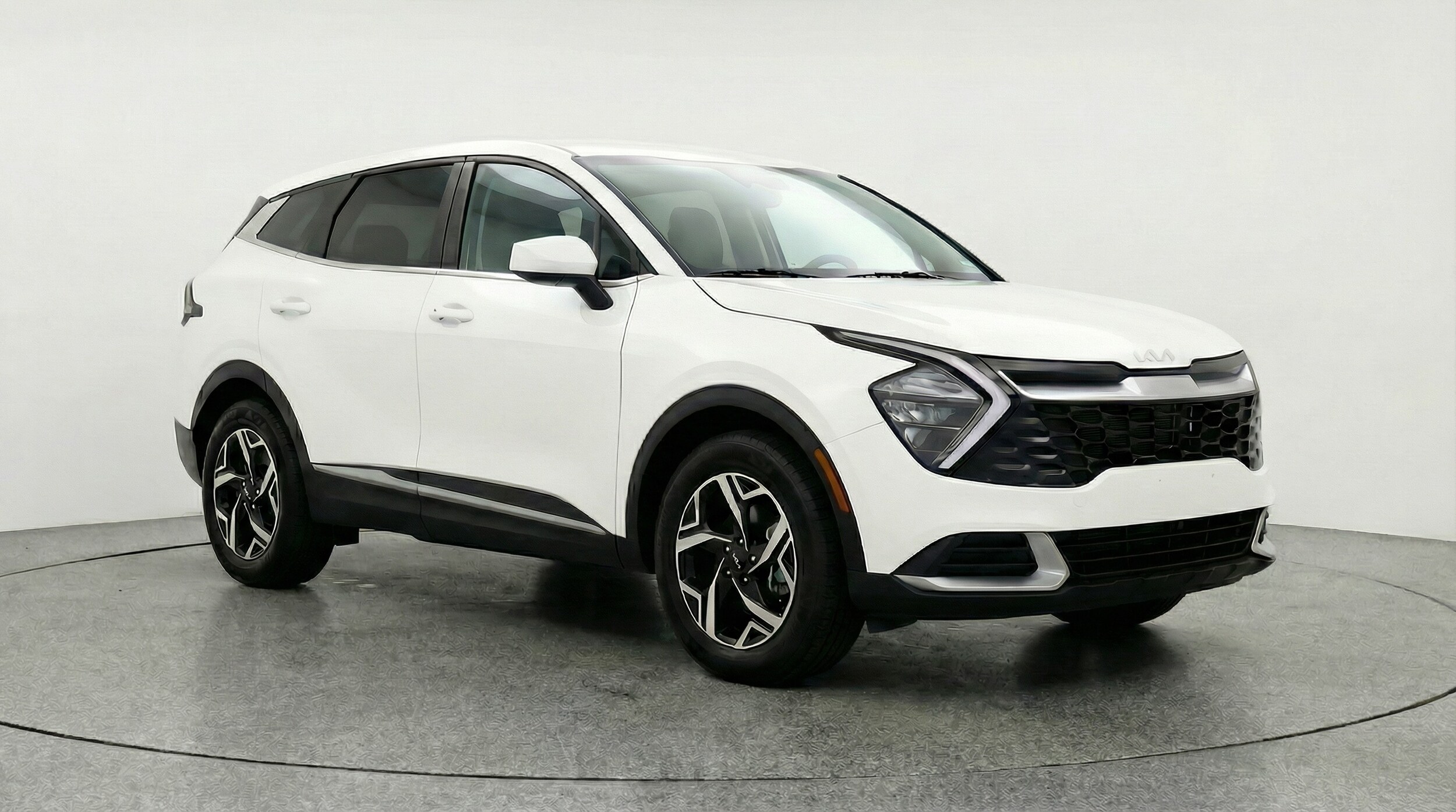 Thumbnail: 2025 Kia Sportage - 1