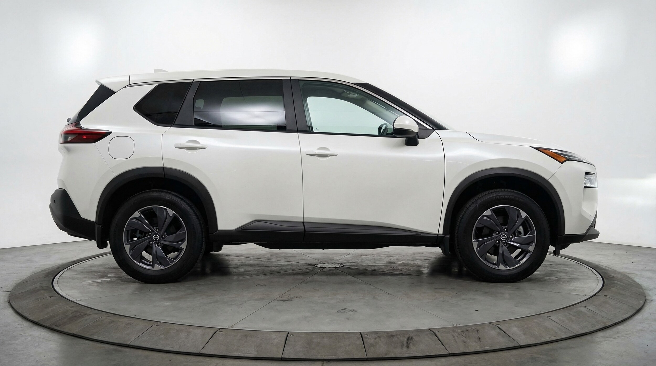 Thumbnail: 2025 Nissan Rogue - 8