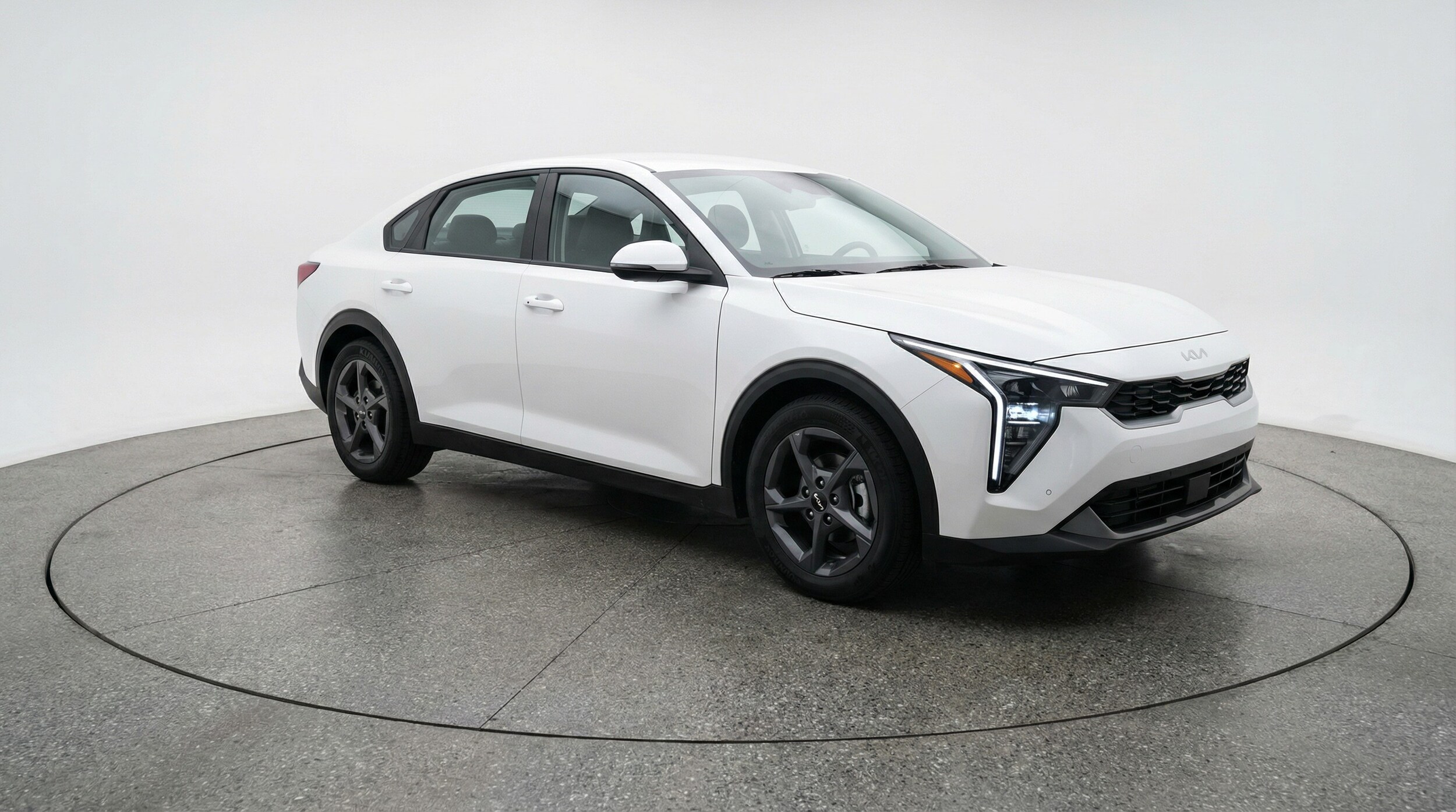 Thumbnail: 2025 Kia K4 - 1