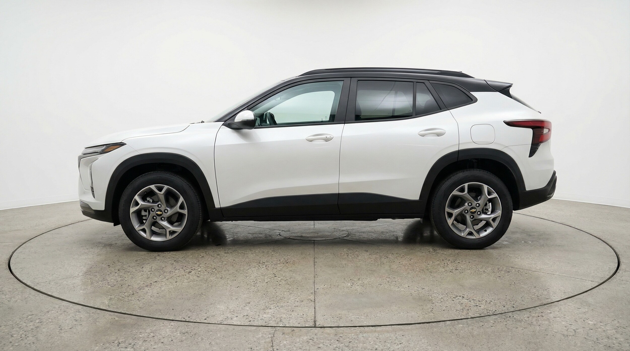 Thumbnail: 2025 Chevrolet Trax - 4