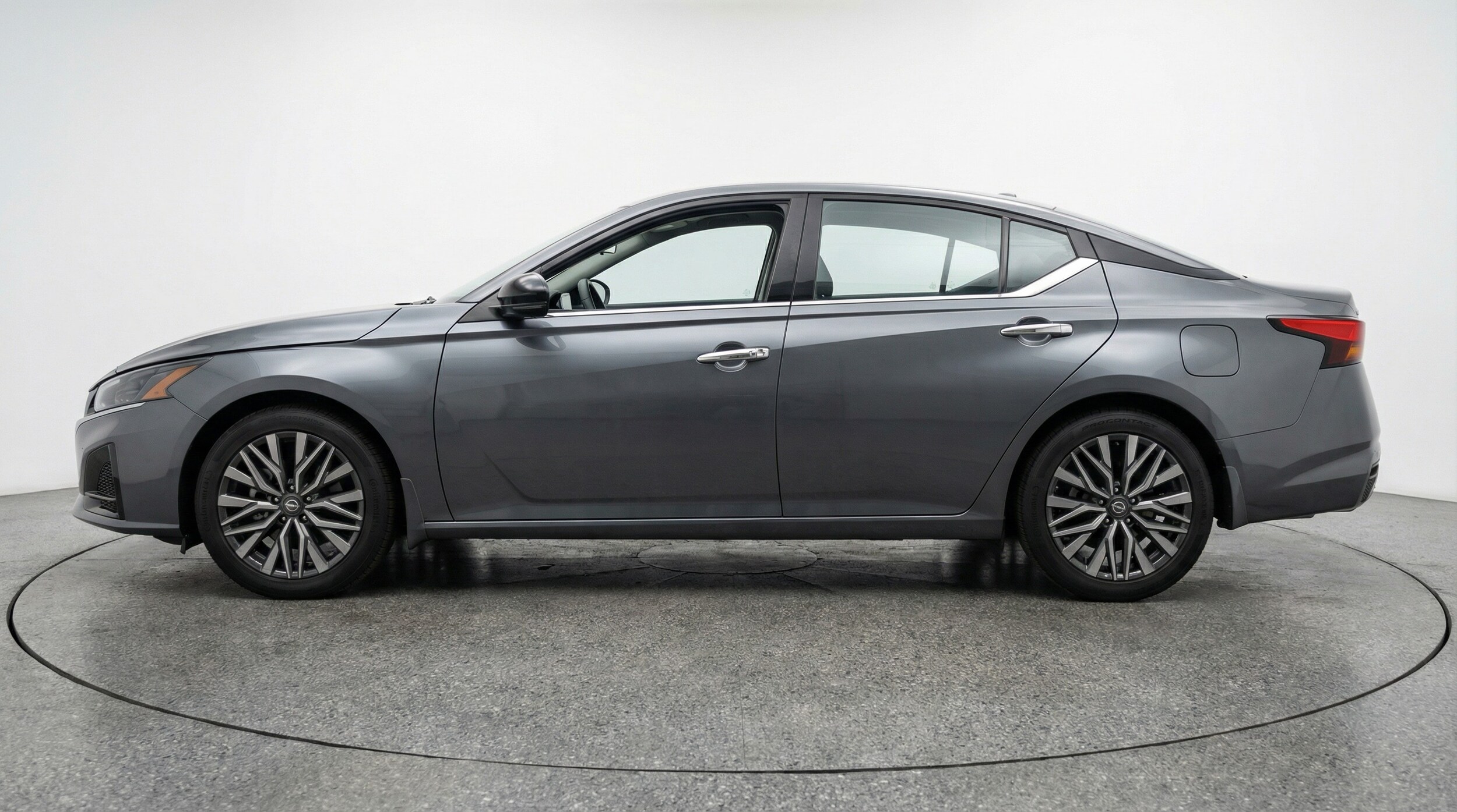 Thumbnail: 2025 Nissan Altima - 4