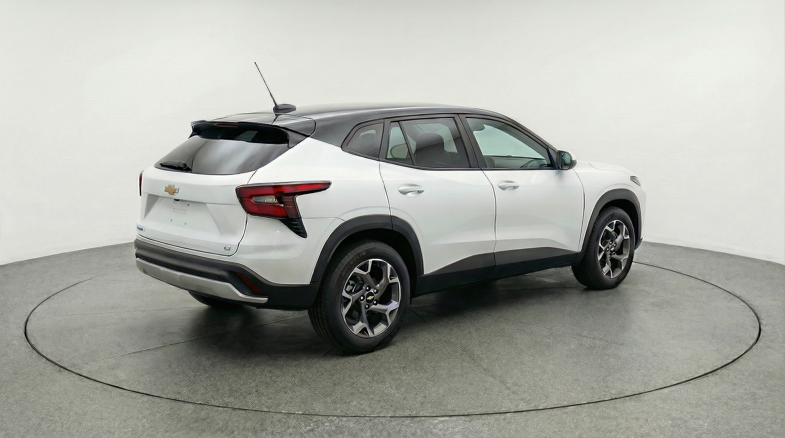 Thumbnail: 2025 Chevrolet Trax - 7