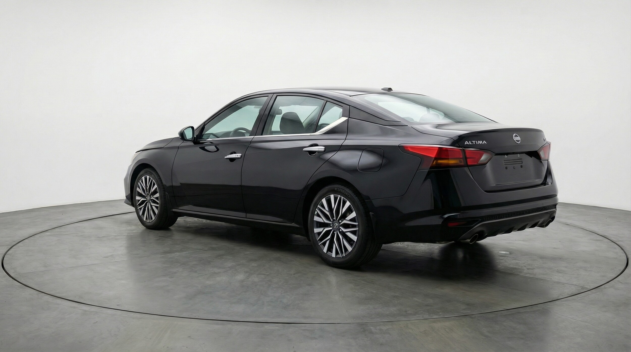 Thumbnail: 2025 Nissan Altima - 5