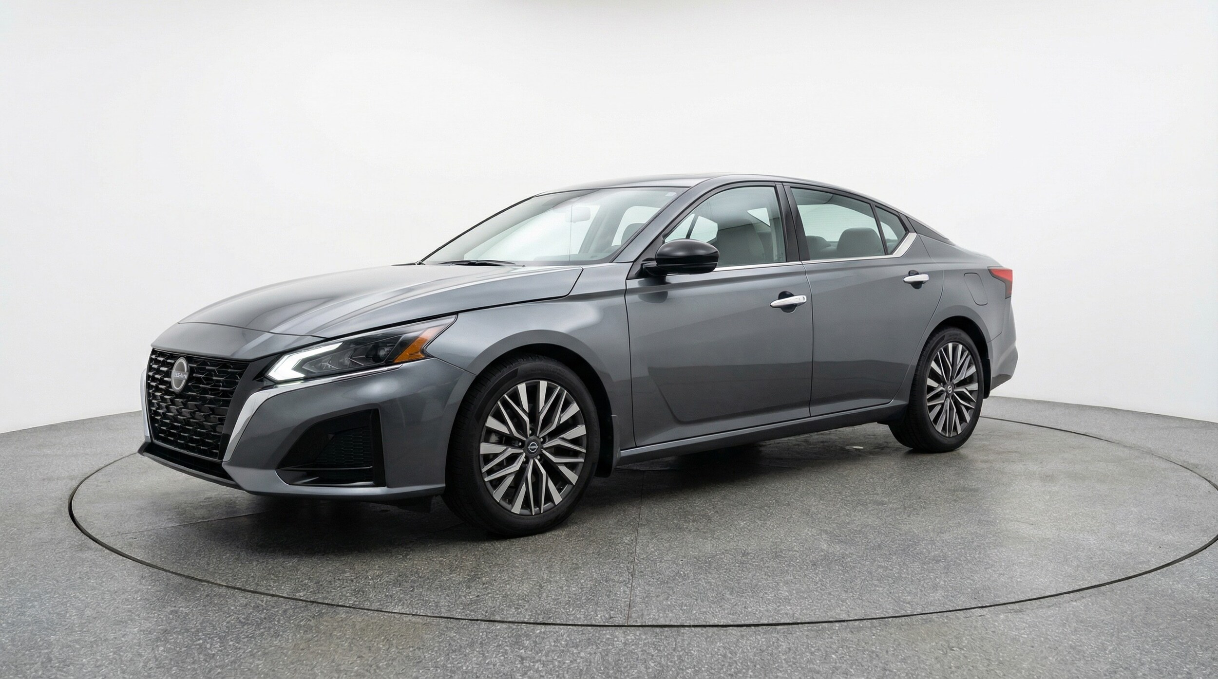 Thumbnail: 2025 Nissan Altima - 3