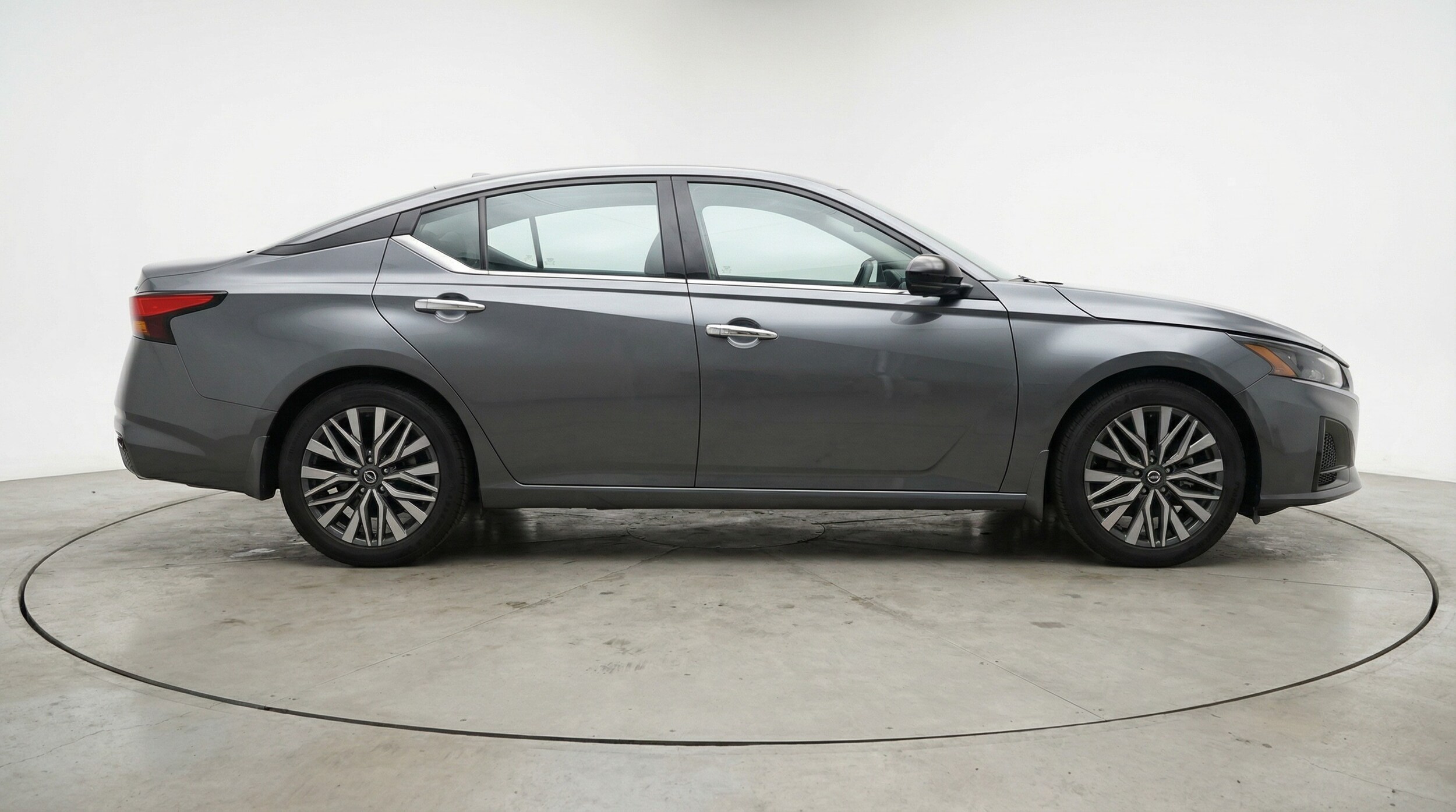 Thumbnail: 2025 Nissan Altima - 8