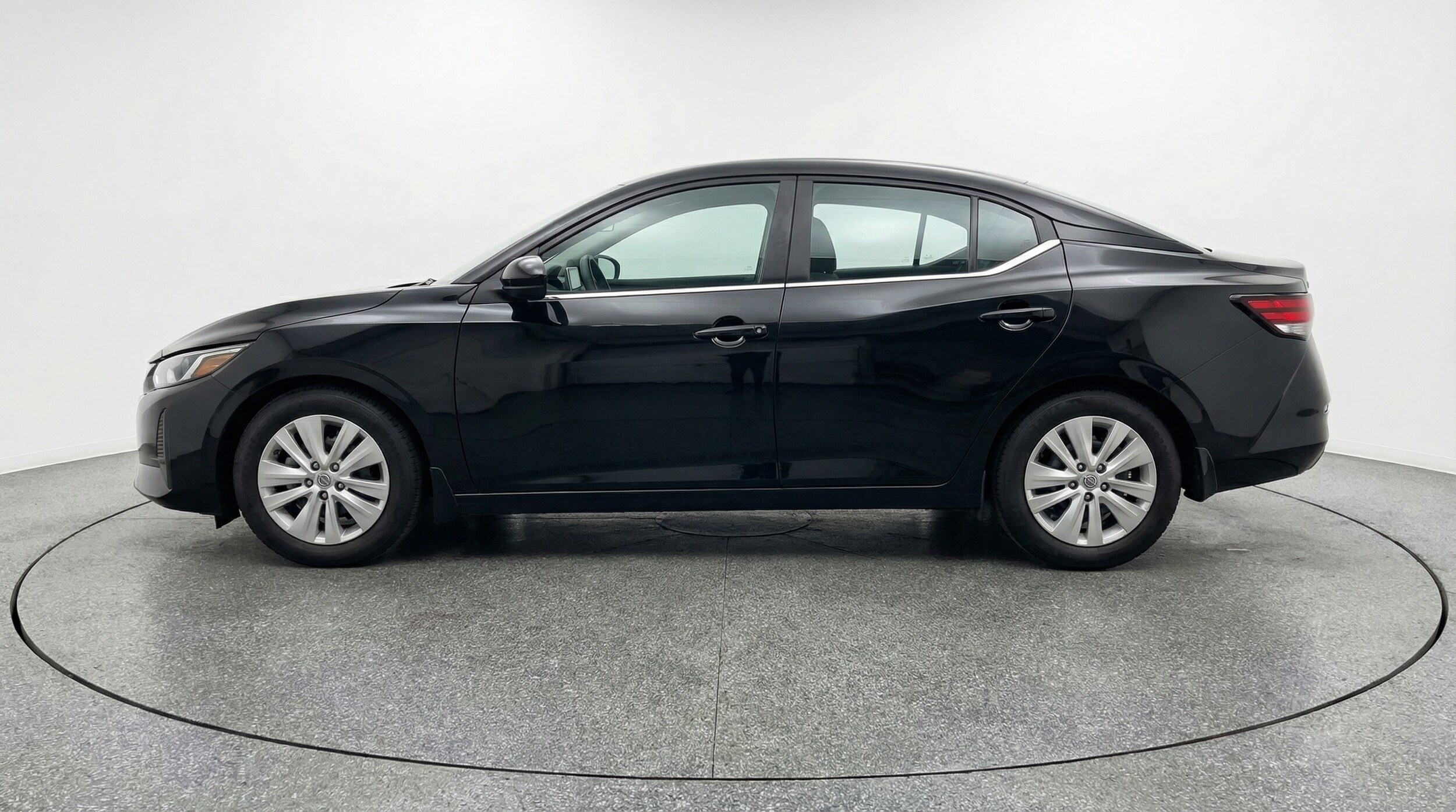 Thumbnail: 2025 Nissan Sentra - 4