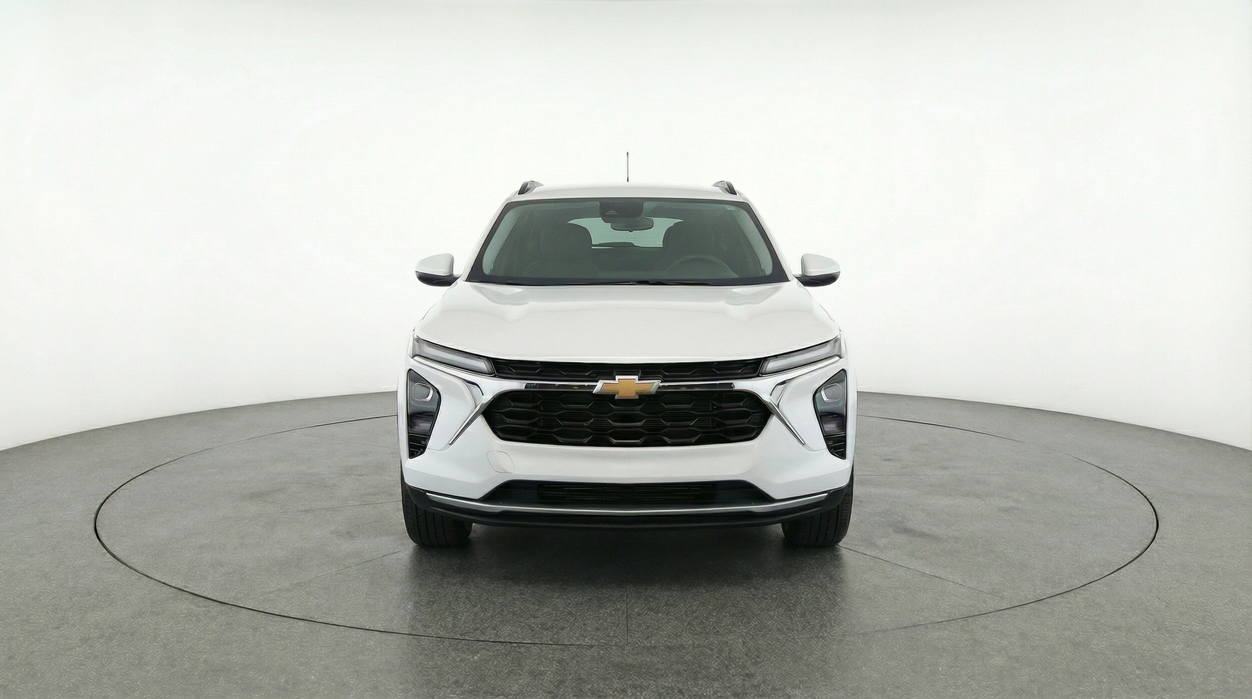 Thumbnail: 2025 Chevrolet Trax - 2