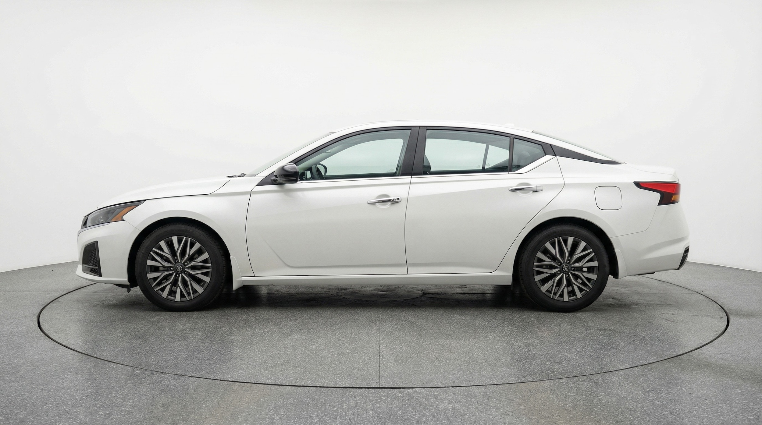 Thumbnail: 2025 Nissan Altima - 4