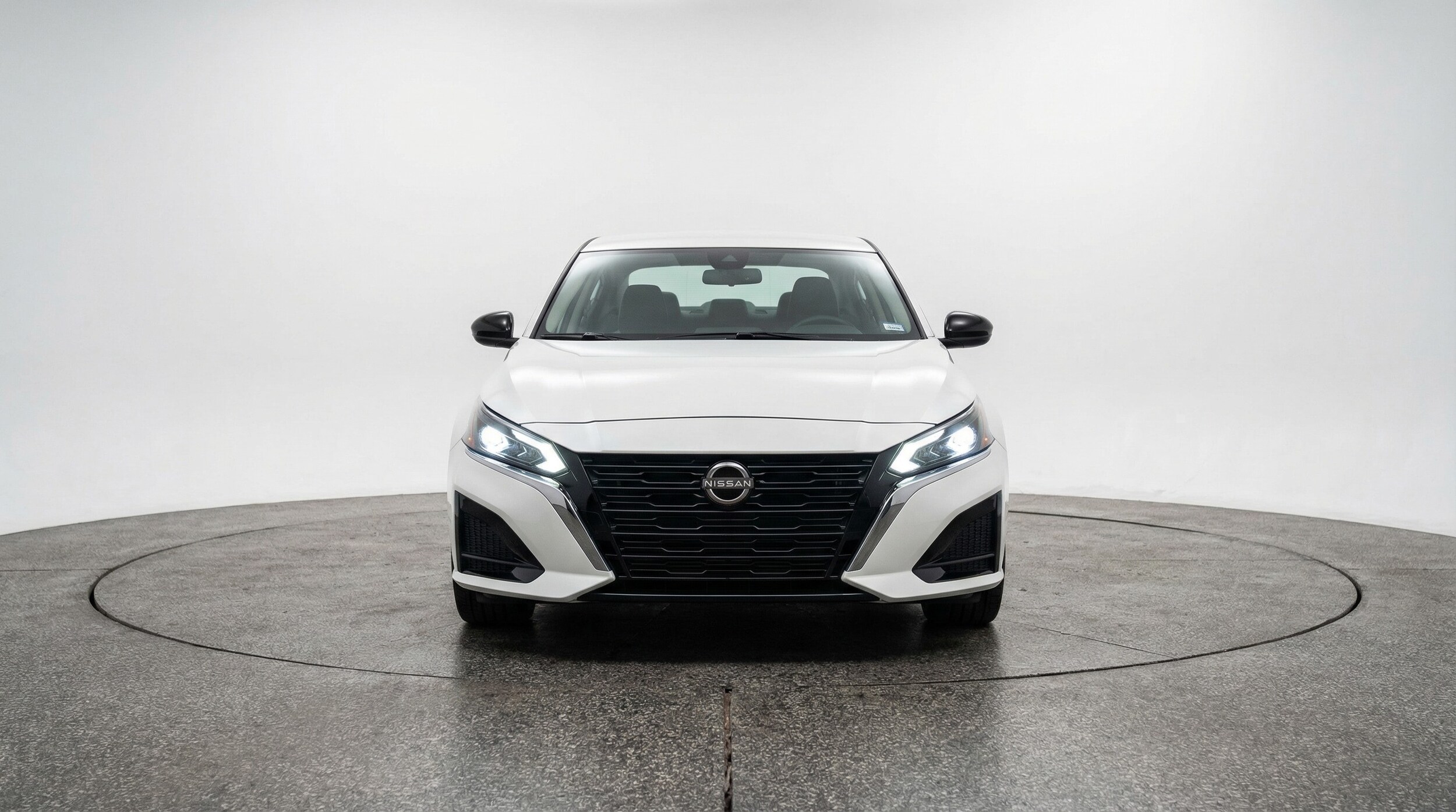 Thumbnail: 2025 Nissan Altima - 2