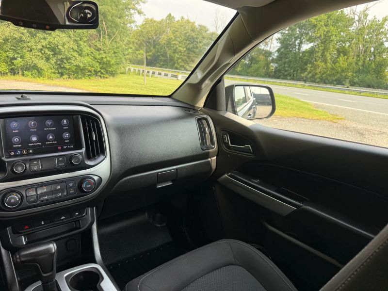 2019 Chevrolet Colorado LT - Photo 17