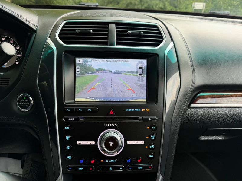 2017 Ford Explorer Platinum - Photo 17