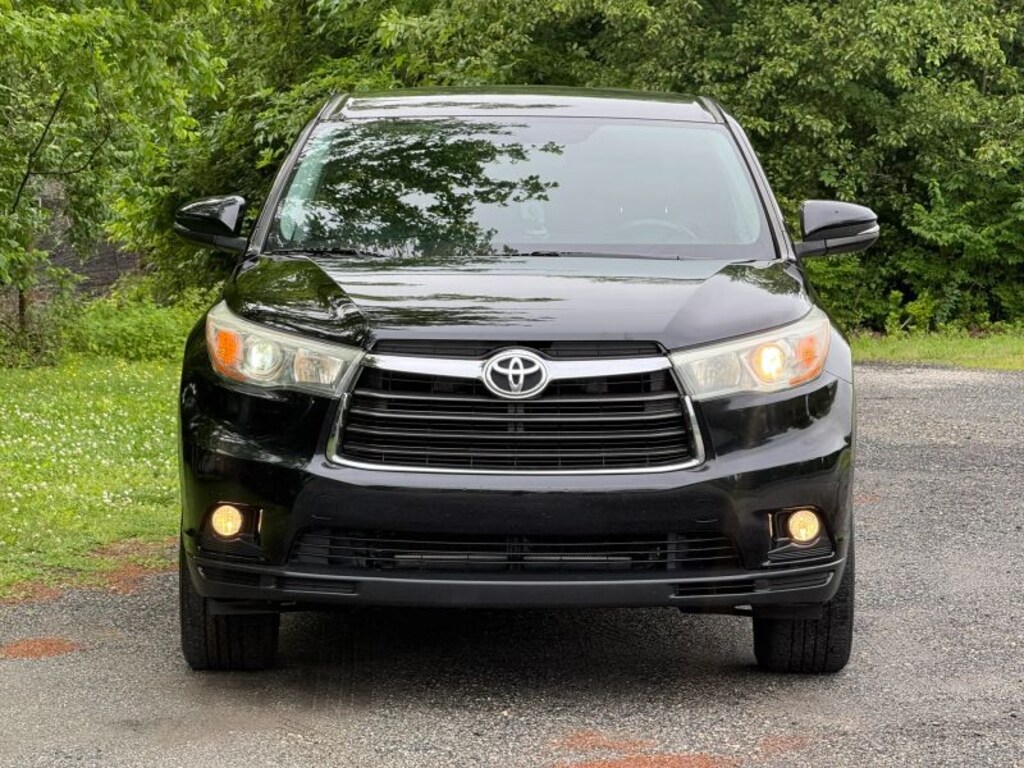 Used 2015 Toyota Highlander LE Plus Sport Utility 4D SUV