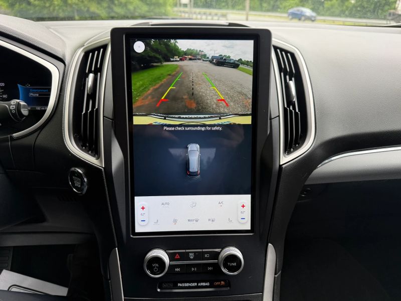 2021 Ford Edge SEL - Photo 16