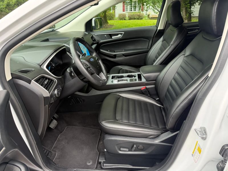 2021 Ford Edge SEL - Photo 10