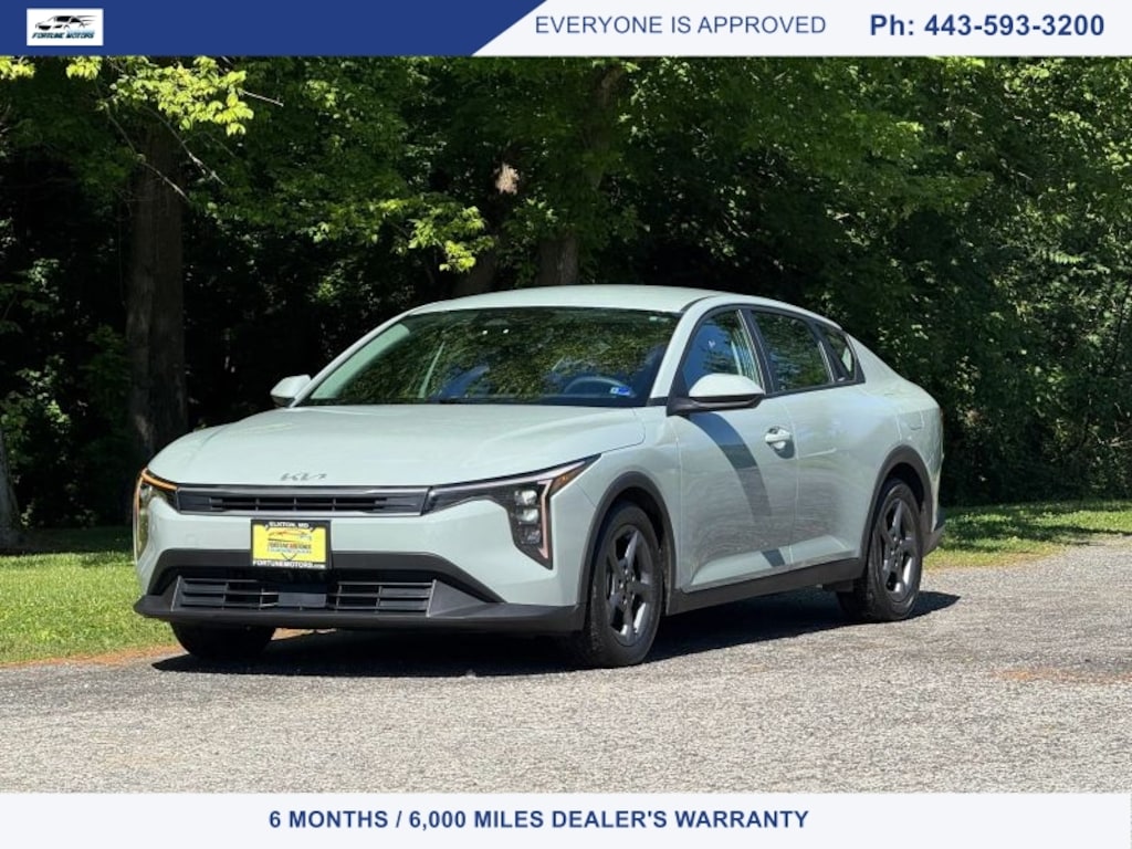Used 2025 Kia K4 LXS Sedan 4D Sedan