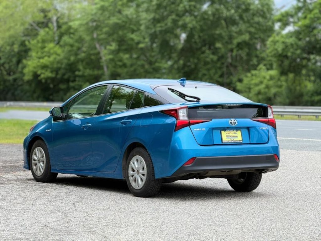 Used 2019 Toyota Prius LE Hatchback 4D Hatchback