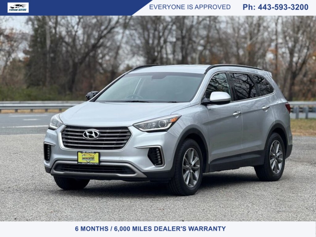 Used 2017 Hyundai Santa Fe SE Sport Utility 4D SUV
