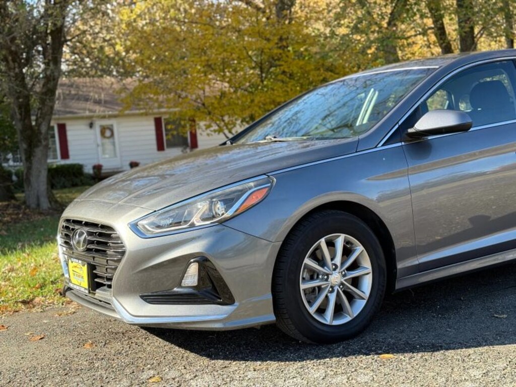 Used 2018 Hyundai Sonata SE Sedan 4D Sedan