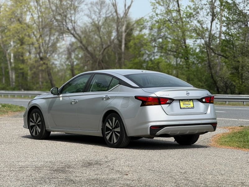 2022 Nissan Altima SV - Photo 7