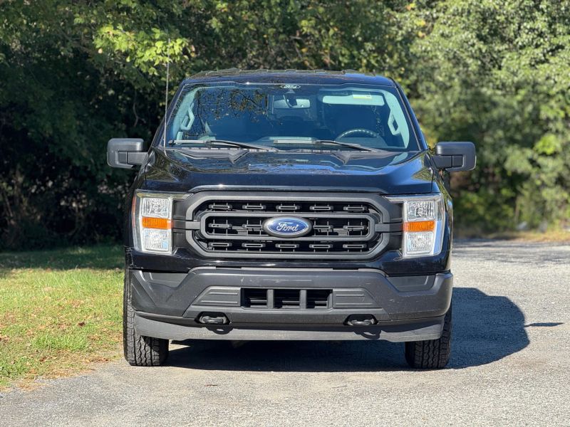 2021 Ford F-150 XL photo 2