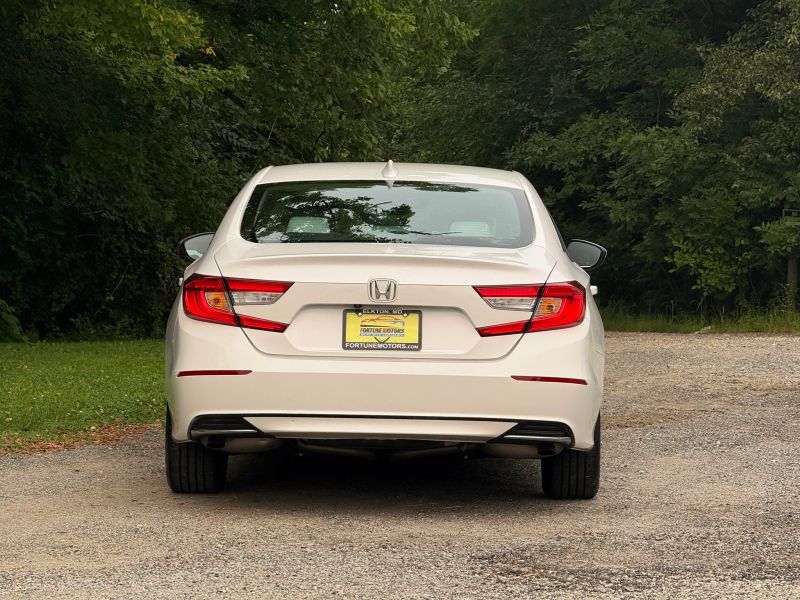 2020 Honda Accord LX - Photo 25