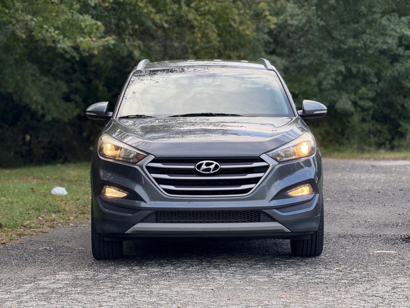 2018 Hyundai Tucson Sport photo 2