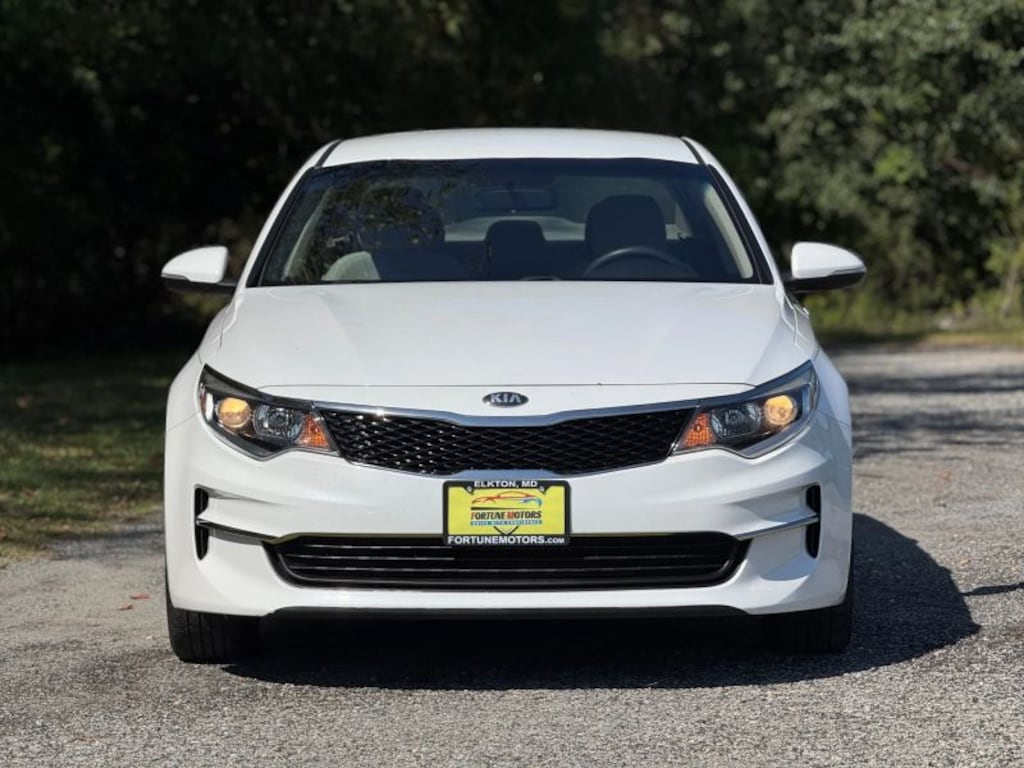 Used 2017 Kia Optima LX Sedan 4D Sedan